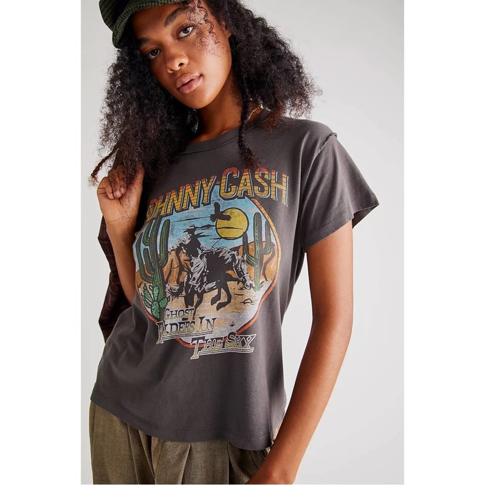 FREE PEOPLE NWOT Johnny Cash Riders In The Sky Reverse Girlfriend Band Tee XS